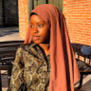 Meet your Posher, Khairah